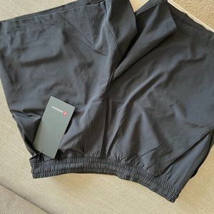 Brand new  LULULEMON Pace Breaker Linerless Short 5", M SIZE, man's , black